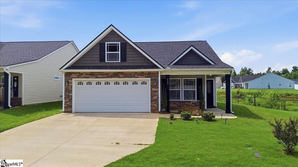 419 Bud Farmer Place, Inman, SC 29349