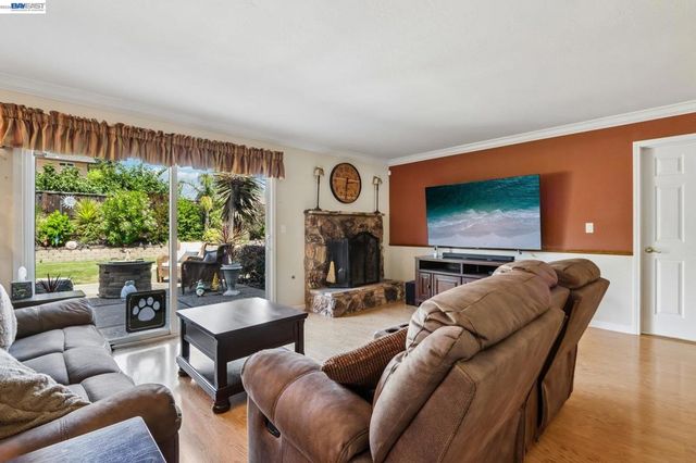 2517 Aranda Dr, San Ramon, CA 94583