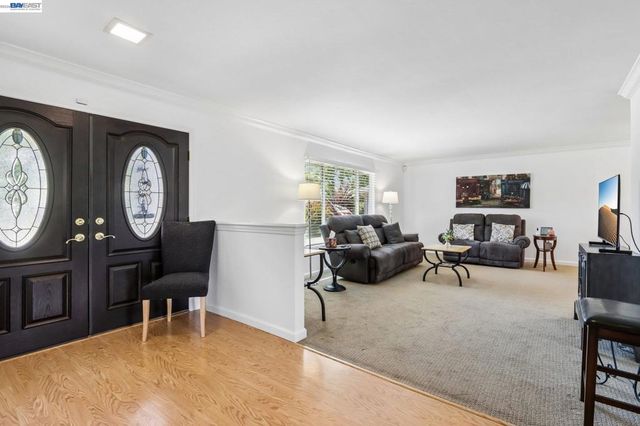2517 Aranda Dr, San Ramon, CA 94583