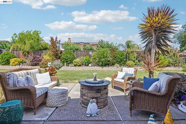 2517 Aranda Dr, San Ramon, CA 94583