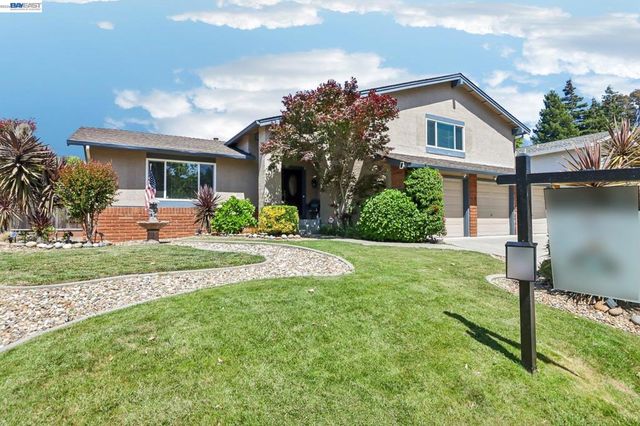 2517 Aranda Dr, San Ramon, CA 94583