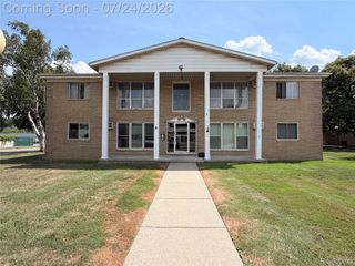 26305 W 7 mile rd Road 201, Redford Charter Township, MI 48240