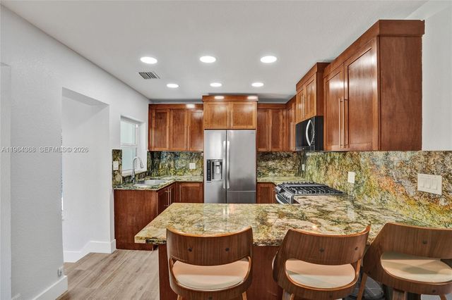 1517 Moffett St, Hollywood, FL 33020