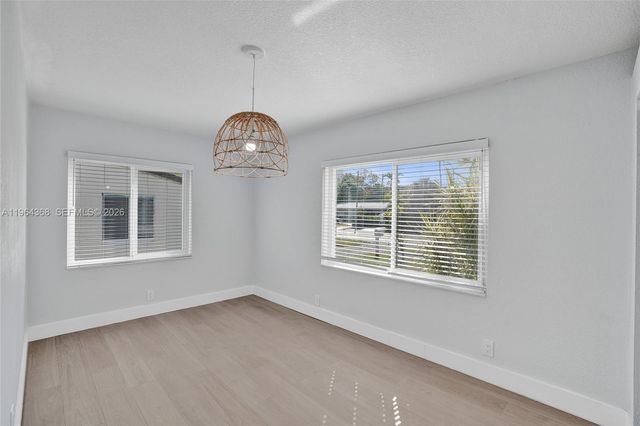 1517 Moffett St, Hollywood, FL 33020