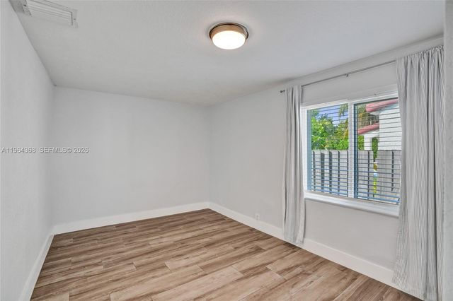 1517 Moffett St, Hollywood, FL 33020