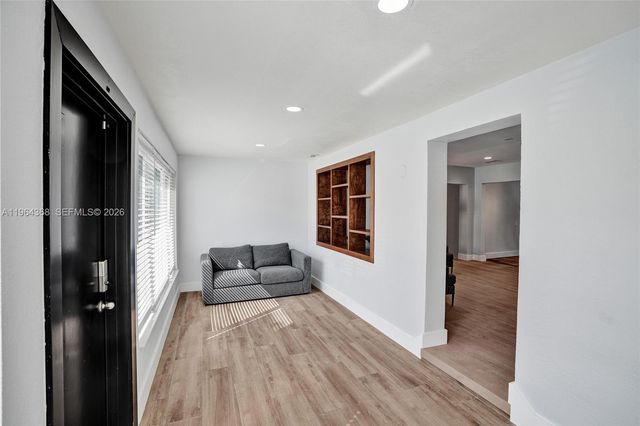 1517 Moffett St, Hollywood, FL 33020