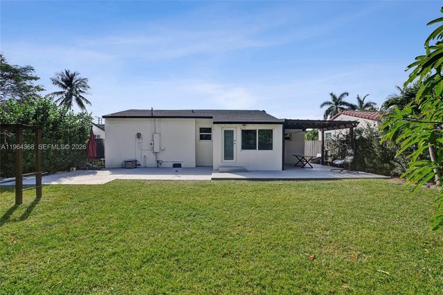1517 Moffett St, Hollywood, FL 33020