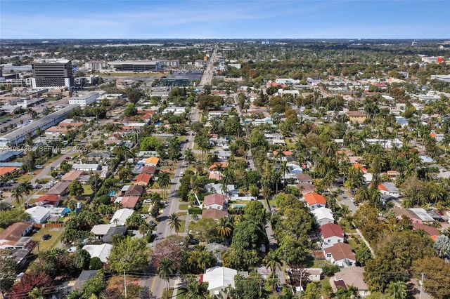 1517 Moffett St, Hollywood, FL 33020