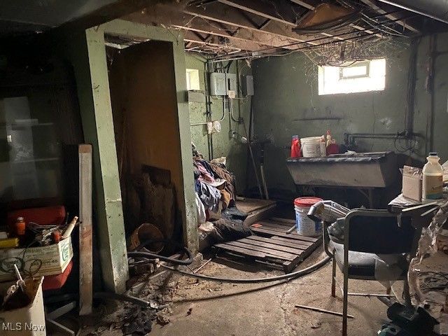 8481 Jennings Road, Olmsted Twp, OH 44138