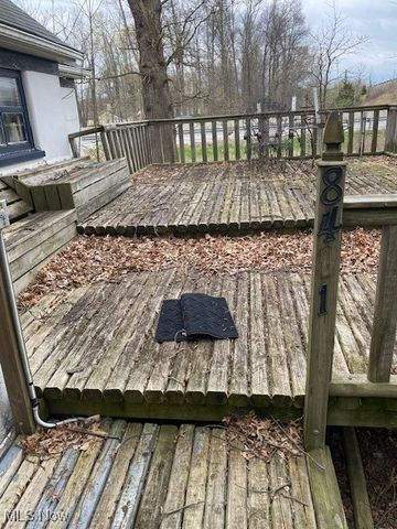 8481 Jennings Road, Olmsted Twp, OH 44138