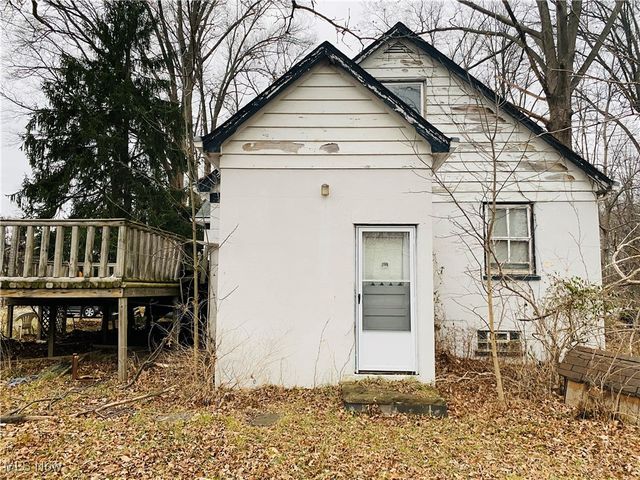 8481 Jennings Road, Olmsted Twp, OH 44138