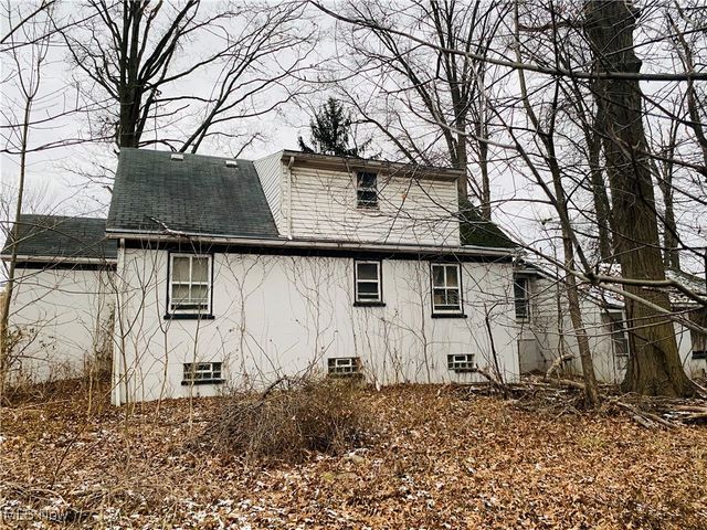 8481 Jennings Road, Olmsted Twp, OH 44138