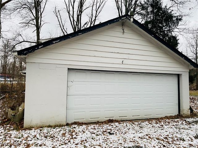 8481 Jennings Road, Olmsted Twp, OH 44138