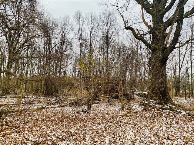 8481 Jennings Road, Olmsted Twp, OH 44138