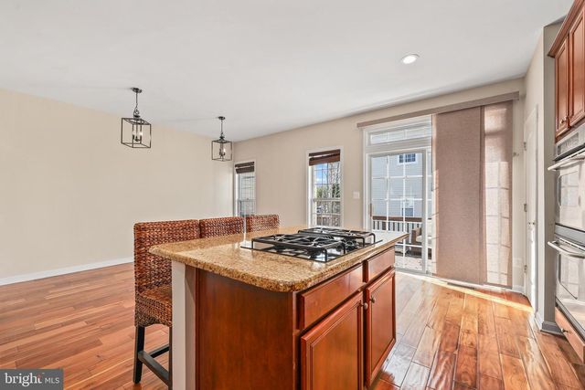 22047 AVONWORTH SQ, Broadlands, VA 20148