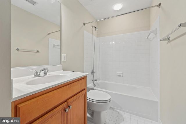 22047 AVONWORTH SQ, Broadlands, VA 20148