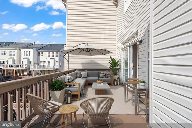 22047 AVONWORTH SQ, Broadlands, VA 20148