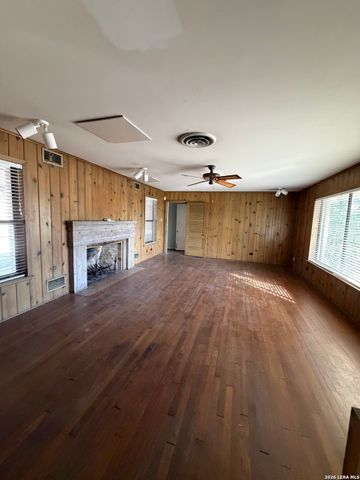 345 BURR RD, Terrell Hills, TX 78209