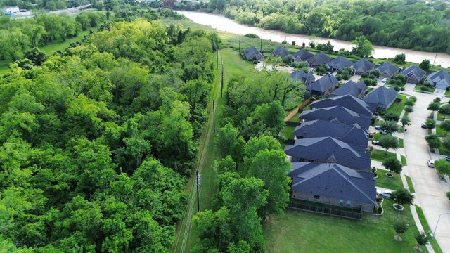 10 Eden Hollow Lane, Richmond, TX 77406