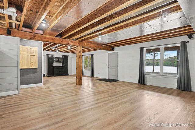 7873 Marsh Road, Plainwell, MI 49080