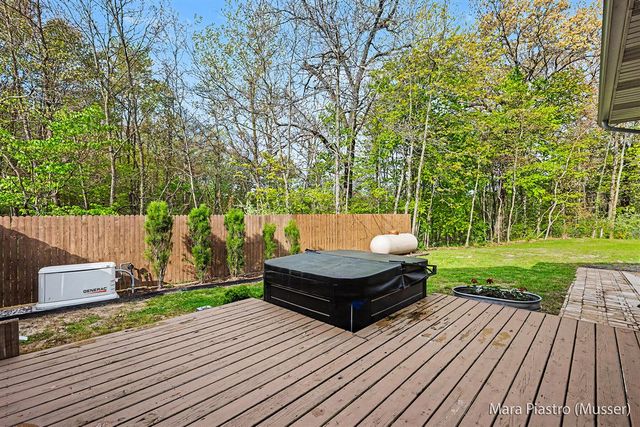 7873 Marsh Road, Plainwell, MI 49080