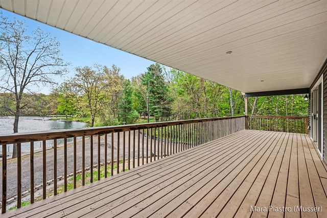7873 Marsh Road, Plainwell, MI 49080