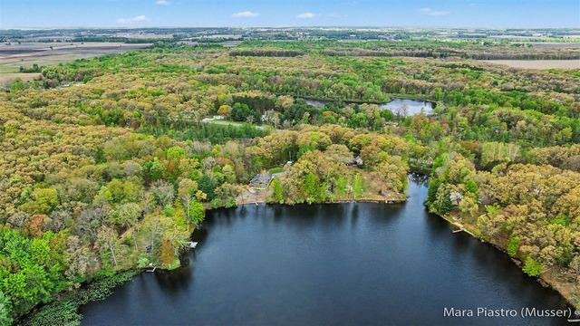 7873 Marsh Road, Plainwell, MI 49080