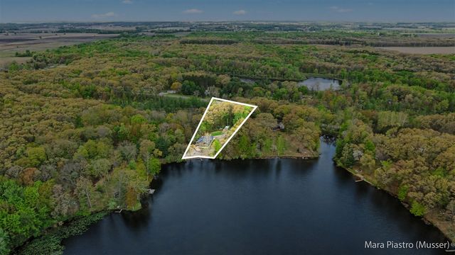 7873 Marsh Road, Plainwell, MI 49080