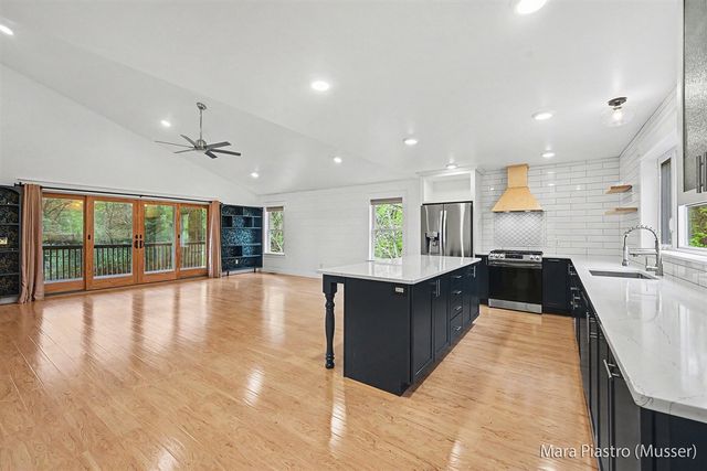 7873 Marsh Road, Plainwell, MI 49080