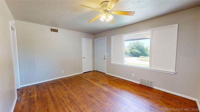 403 W 50th Street North, Tulsa, OK 74126