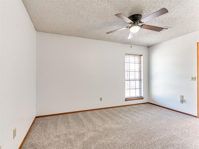12501 SW 4th Street, Yukon, OK 73099