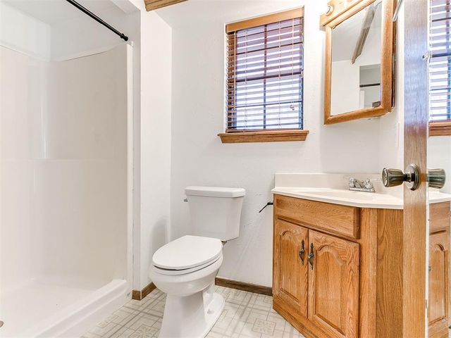 12501 SW 4th Street, Yukon, OK 73099