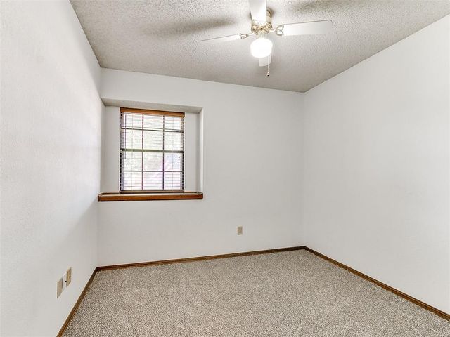 12501 SW 4th Street, Yukon, OK 73099