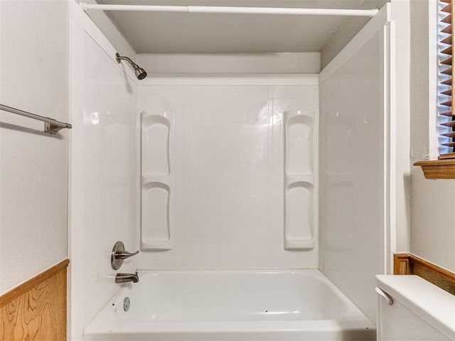 12501 SW 4th Street, Yukon, OK 73099