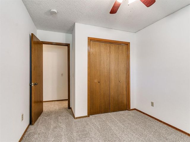 12501 SW 4th Street, Yukon, OK 73099
