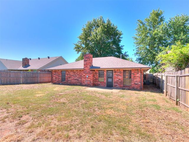 12501 SW 4th Street, Yukon, OK 73099