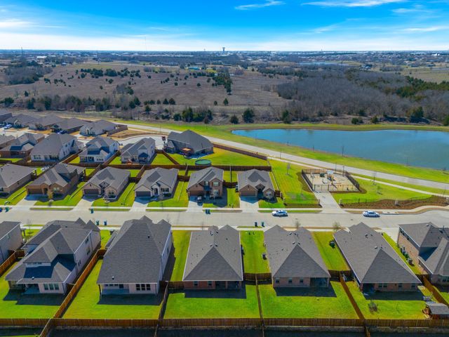 544 Spirehaven Drive, Fate, TX 75087