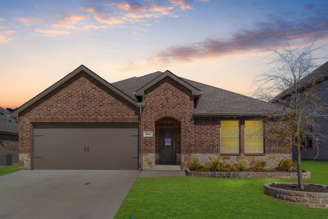 544 Spirehaven Drive, Fate, TX 75087