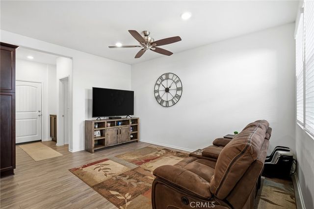 30332 Town Square, Menifee, CA 92584