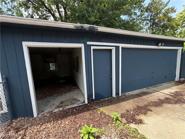 672 E 108th Street, Cleveland, OH 44108