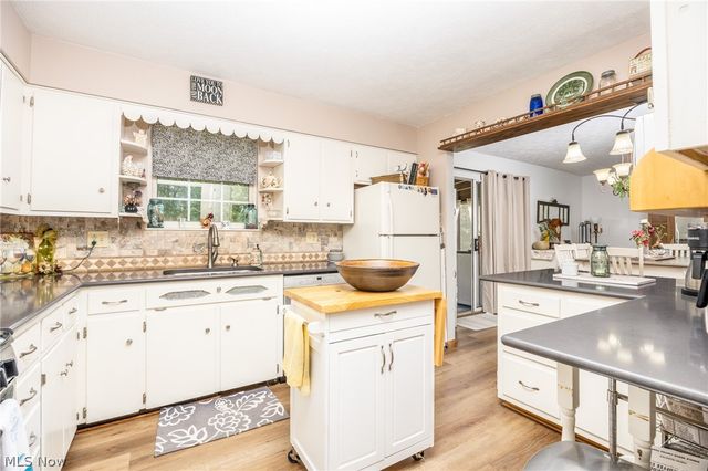 44 Teri Lane, Little Hocking, OH 45742
