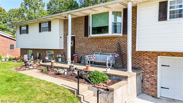 44 Teri Lane, Little Hocking, OH 45742