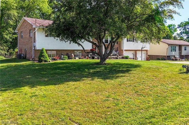 44 Teri Lane, Little Hocking, OH 45742