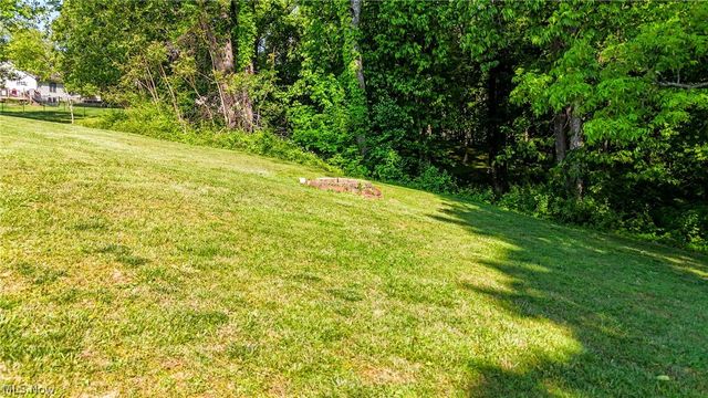 44 Teri Lane, Little Hocking, OH 45742