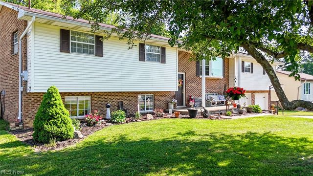 44 Teri Lane, Little Hocking, OH 45742