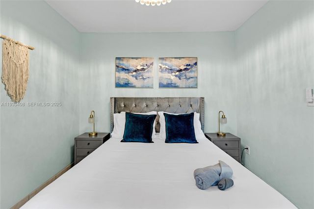 437 NE 107th St, Miami, FL 33161