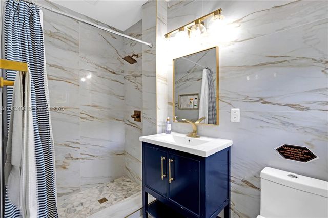 437 NE 107th St, Miami, FL 33161