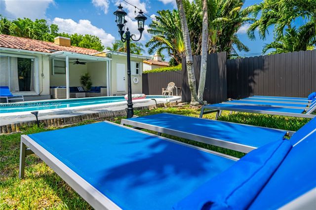 437 NE 107th St, Miami, FL 33161