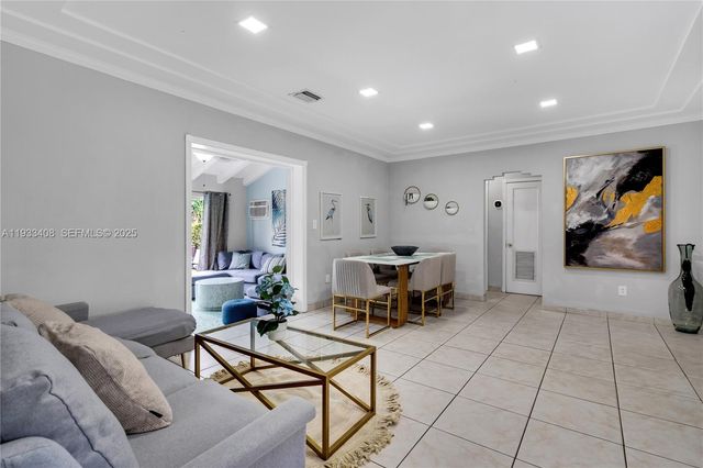 437 NE 107th St, Miami, FL 33161