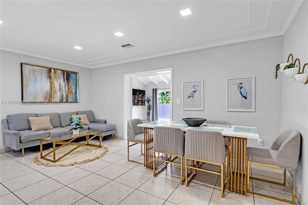 437 NE 107th St, Miami, FL 33161